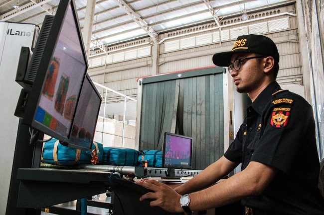 Solusi Barang Kiriman Tertahan di Bea Cukai: Panduan Lengkap